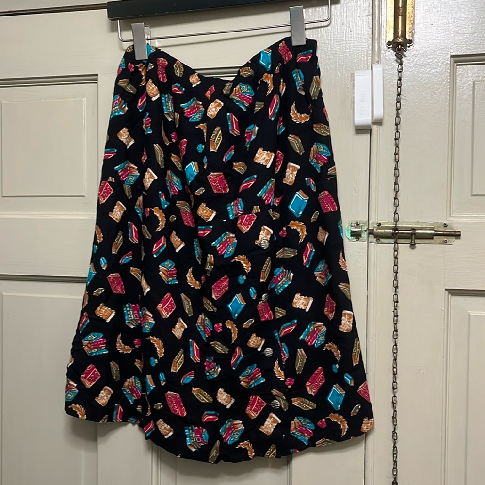 Skirt by Great times-black size L